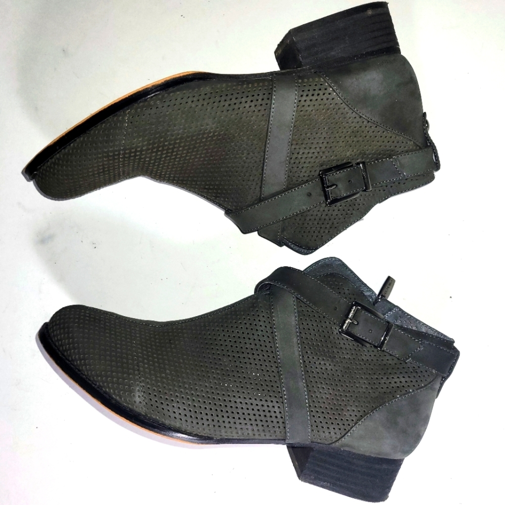 Vince Camuto Battleship Oil Nubuck CASHA PERFORATED Leather Boot, Women Size 10M